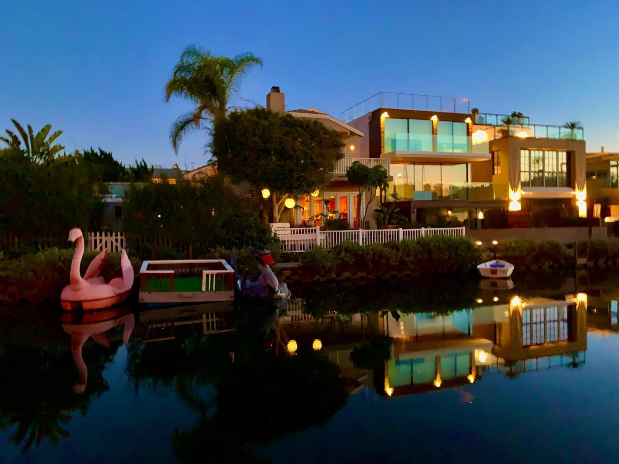 Chic Venice Steps From The Canals & Vakantiehuis Los Angeles